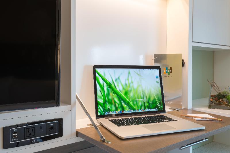 Номер Стандарт Кровать Кинг Адаптированный для Инвалидов, Even Hotel Rockville   Washington, Dc Area, An Ihg