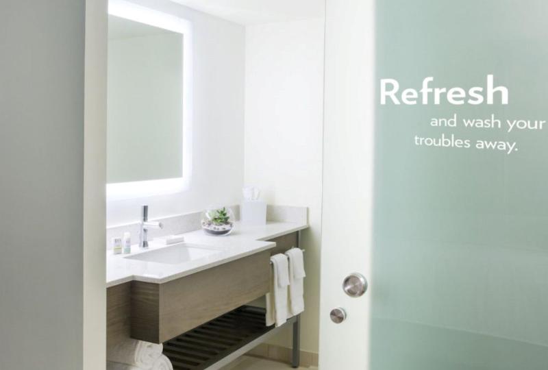 غرفة قياسية سرير كينج لذوى الإحتياجات الخاصة, Even Hotel Rockville   Washington, Dc Area, An Ihg