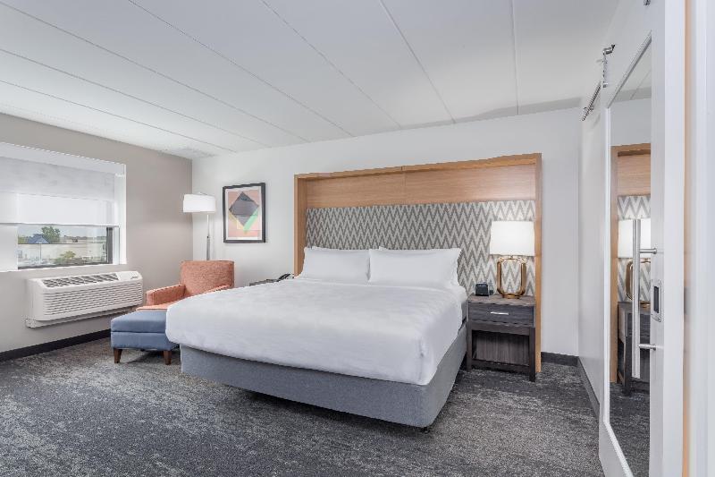 キングサイズベッドのスタンダードルーム, Holiday Inn Columbus, An Ihg