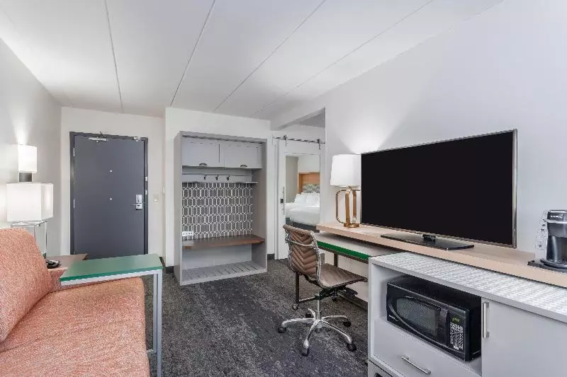 スイート, Holiday Inn   Columbus, An Ihg