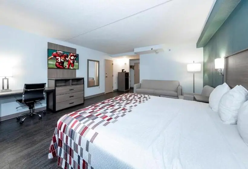 سوئیت با تخت بزرگ, Red Roof Inn & Suites Wilmington – New Castle