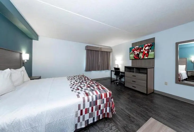 سوئیت با تخت بزرگ, Red Roof Inn & Suites Wilmington – New Castle