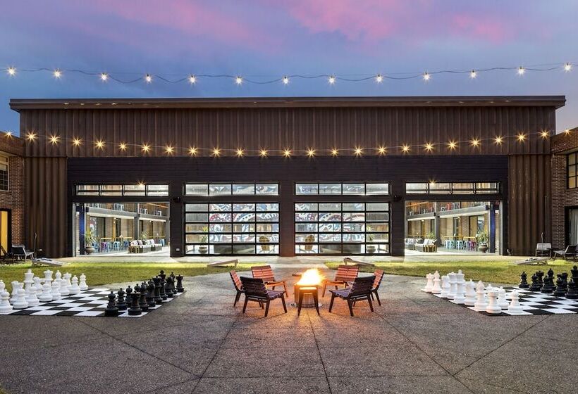 스탠다드 룸 더블 침대 2개, The Highlander