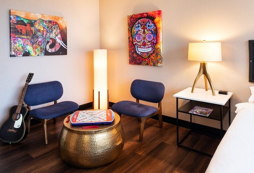 스탠다드 룸 더블 침대 2개, The Highlander