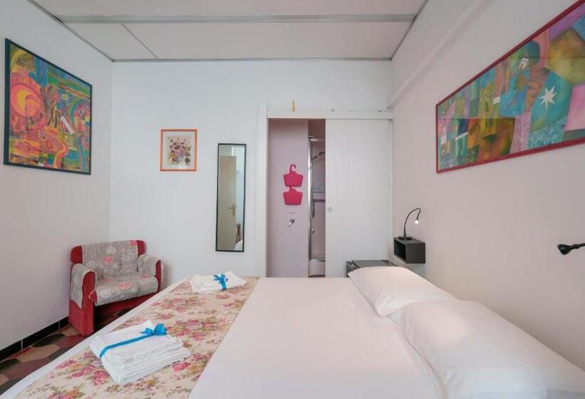 Quarto Estandar, Casa Diaz