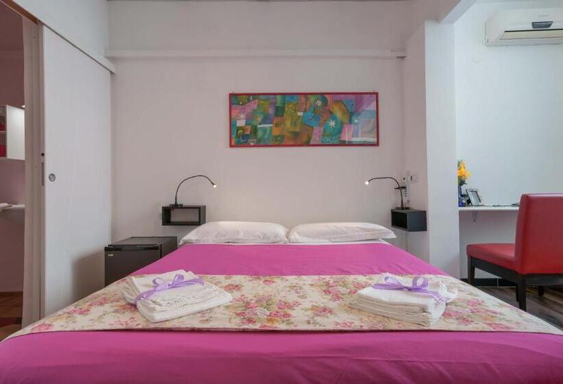 Habitació Estàndard, Casa Diaz