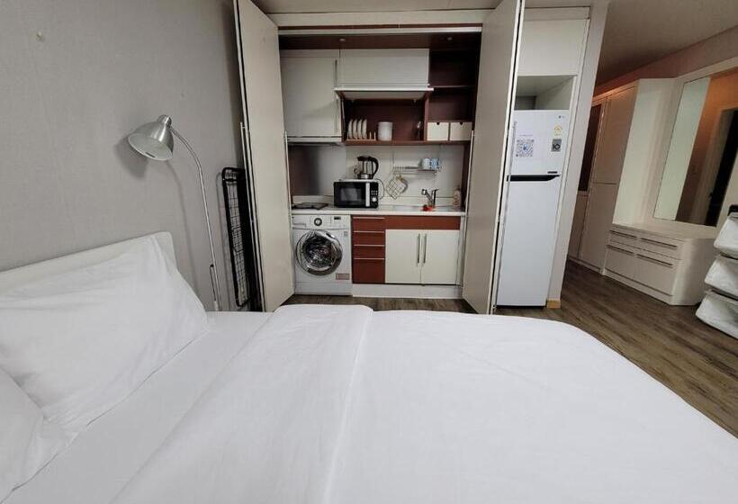 Quarto Quádruplo Standard, Shseoul