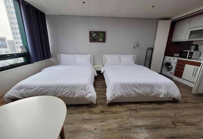 Quarto Quádruplo Standard, Shseoul