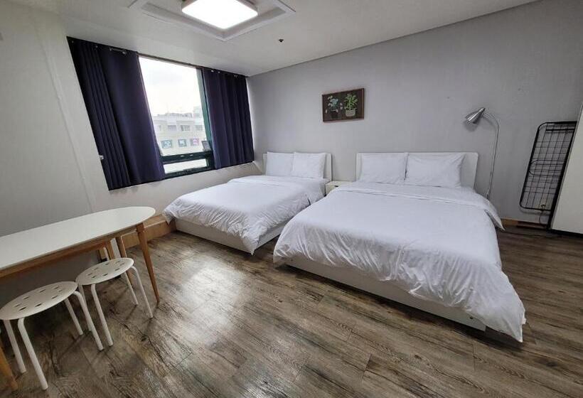 Quarto Quádruplo Standard, Shseoul