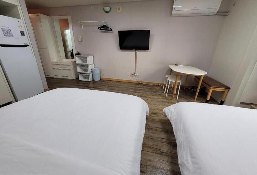 Quarto Quádruplo Standard, Shseoul