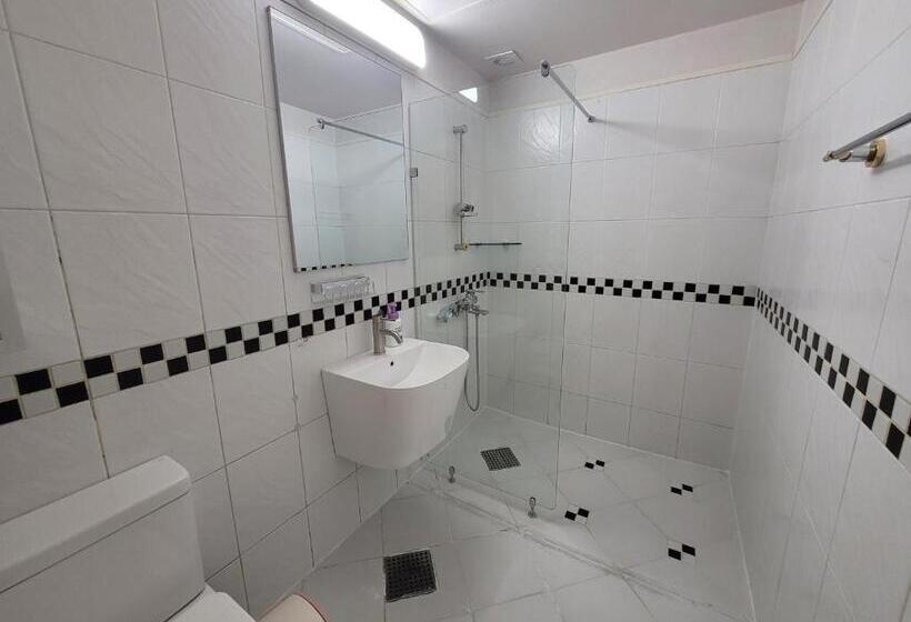 Quarto Quádruplo Standard, Shseoul