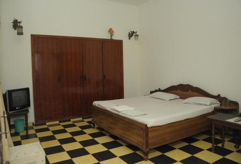 Номер Deluxe, Sai Palace Walking Distance From Taj Mahal  View Of Taj Mahal