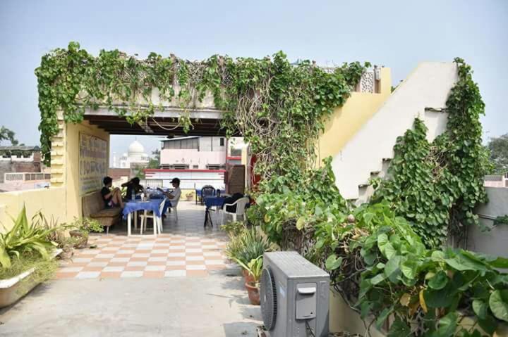 Семейный Номер, Sai Palace Walking Distance From Taj Mahal  View Of Taj Mahal