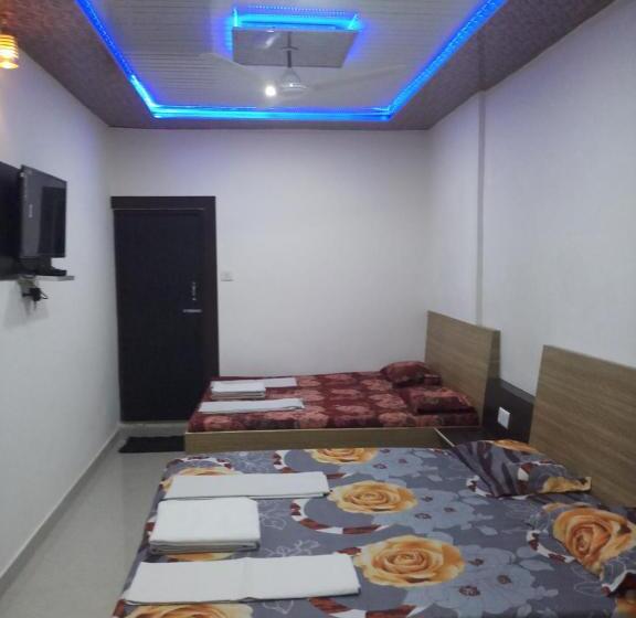 Family Suite, Sai Palace Walking Distance From Taj Mahal  View Of Taj Mahal