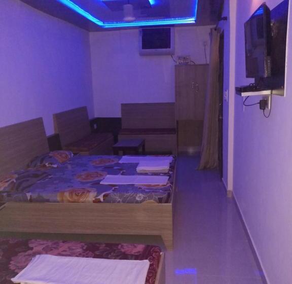 Family Suite, Sai Palace Walking Distance From Taj Mahal  View Of Taj Mahal