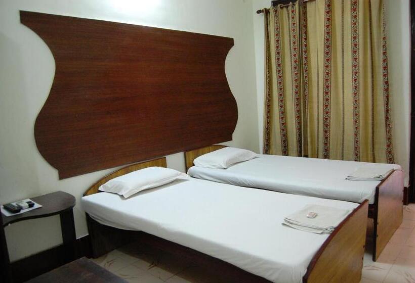 Номер Стандарт, Sai Palace Walking Distance From Taj Mahal  View Of Taj Mahal