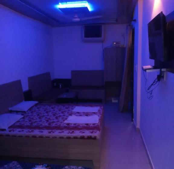 Семейный Номер Superior, Sai Palace Walking Distance From Taj Mahal  View Of Taj Mahal