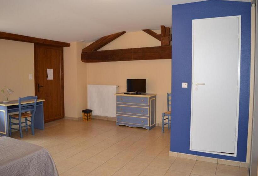 חדר סטנדרט לשלושה, Restaurant Du Midi