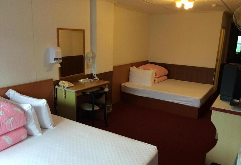 اتاق استاندارد چهار تخته, Yeashow Villa