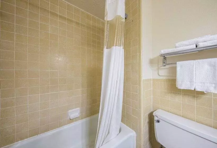 ２ダブルベッドのスタンダードルーム, Americas Best Value Inn Brenham