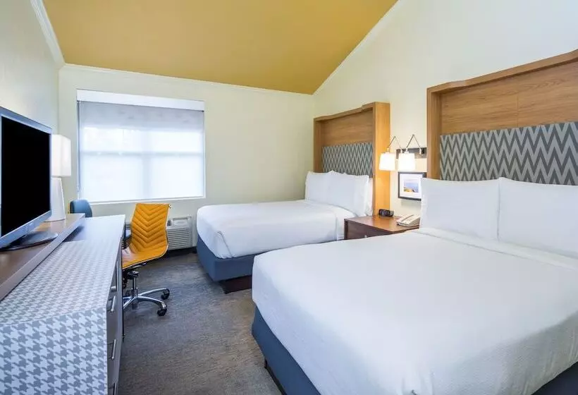 اتاق استاندارد با 2 تخت دوبل, Holiday Inn Cape Cod   Hyannis, An Ihg