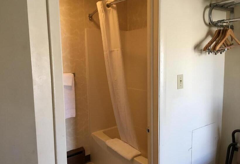 غرفه قياسيه سريرين مزدوجين, Red Carpet Inn  Gettysburg