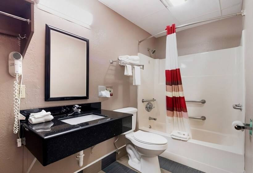 Chambre Deluxe Adaptée aux Personnes à Mobilité Réduite, Red Roof Inn Chattanooga  Lookout Mountain