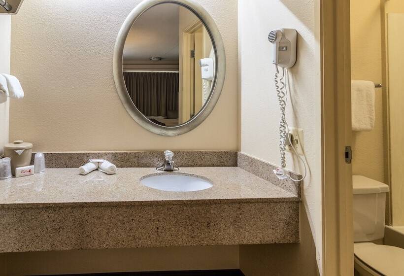 غرفه قياسيه سريرين مزدوجين, Red Oak Inn Detroit Metro Airport   Belleville