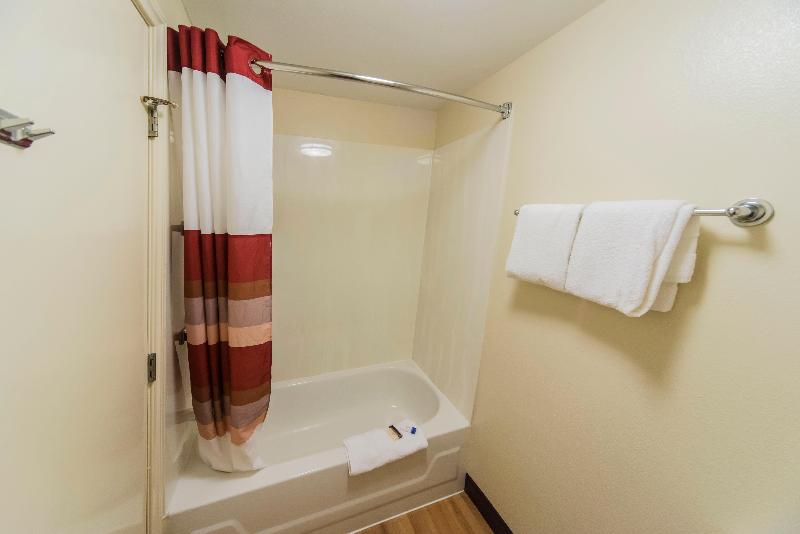 سوئیت با تخت بزرگ, Red Roof Inn Plus Raleigh Downtown Ncsu Conv Center