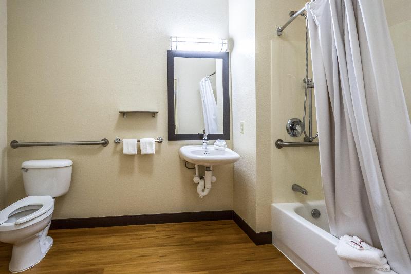 Номер Стандарт, Red Roof Inn Plus Raleigh Downtown Ncsu Conv Center