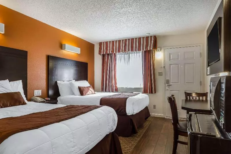 اتاق استاندارد, Rodeway Inn Wine Country