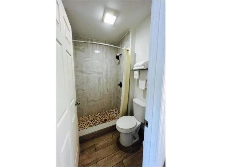 Номер Стандарт Кровать Кинг Адаптированный для Инвалидов, Western Motel, Thomasville