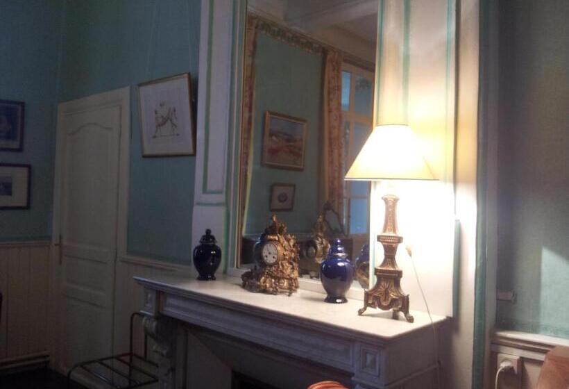 패밀리 스위트, Chambres D Hôtes & Gîtes Du Château De Grand Rullecourt