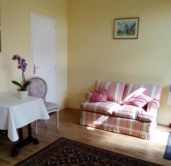 침실 1개 주택, Chambres D Hôtes & Gîtes Du Château De Grand Rullecourt