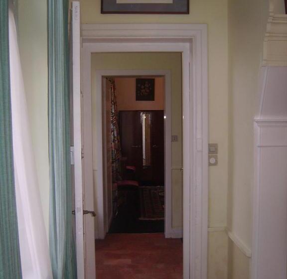 בית, 4 חדרי שינה, Chambres D Hôtes & Gîtes Du Château De Grand Rullecourt