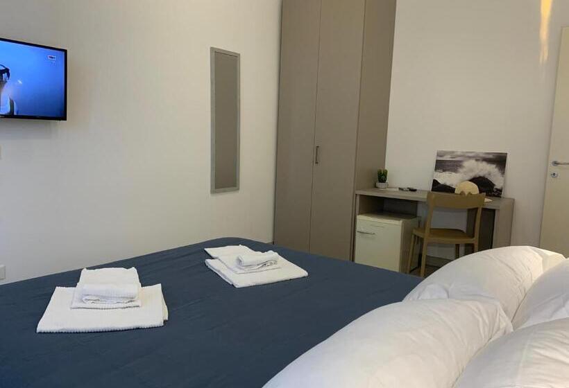 آپارتمان 1 خوابه با تراس, Affittacamere Sapore Di Mare