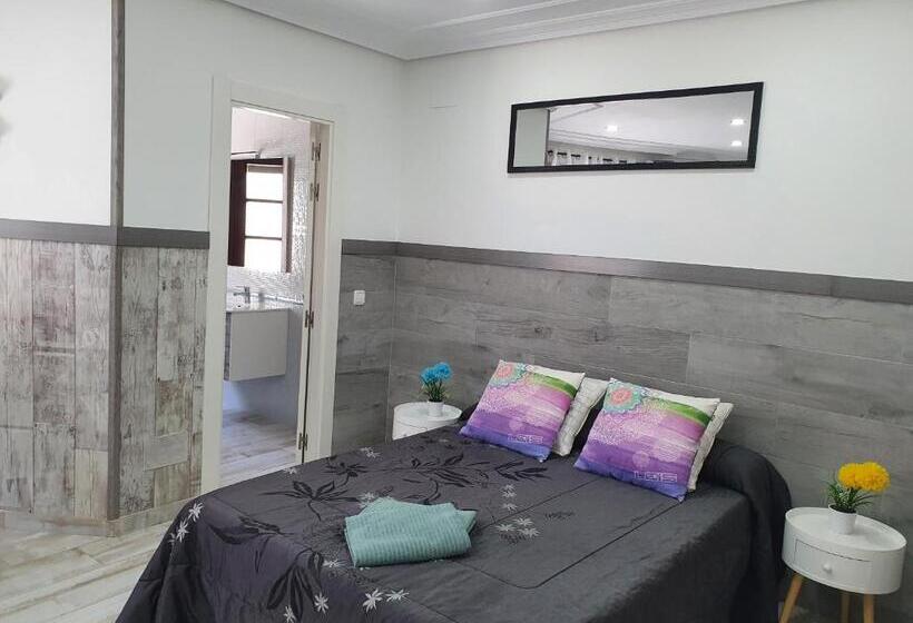 اتاق لوکس, Albergue Piedad