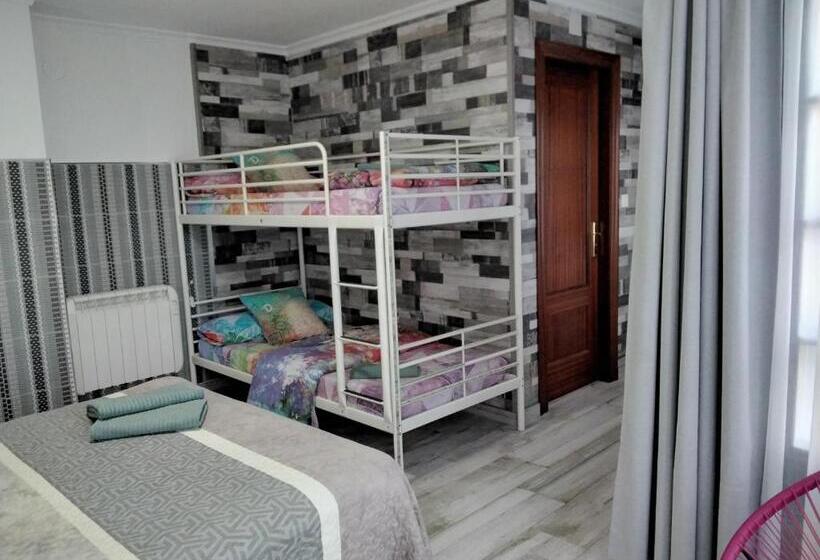 اتاق استاندارد چهار تخته, Albergue Piedad