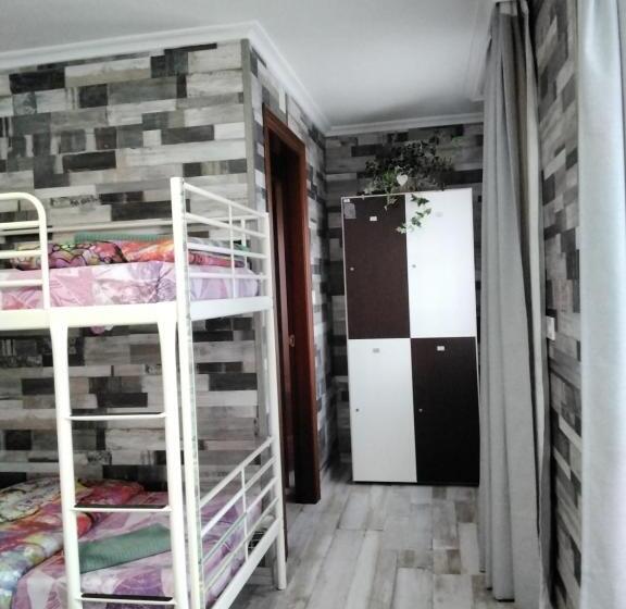 اتاق استاندارد چهار تخته, Albergue Piedad