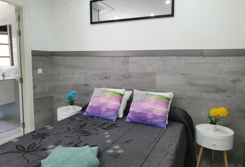 اتاق استاندارد چهار تخته, Albergue Piedad