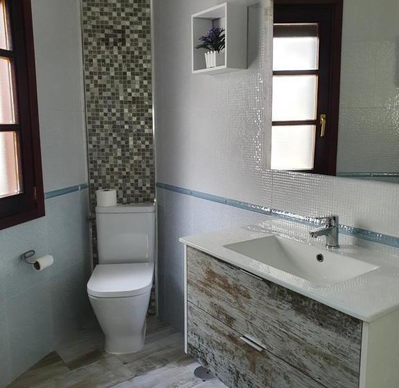 اتاق استاندارد چهار تخته, Albergue Piedad