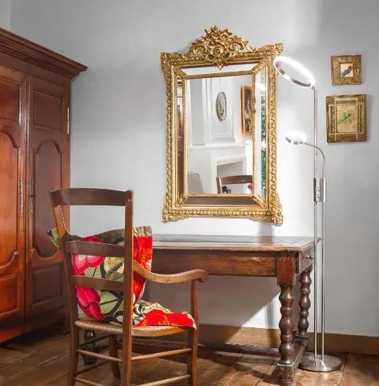 デラックススイート, La Maison Charmante