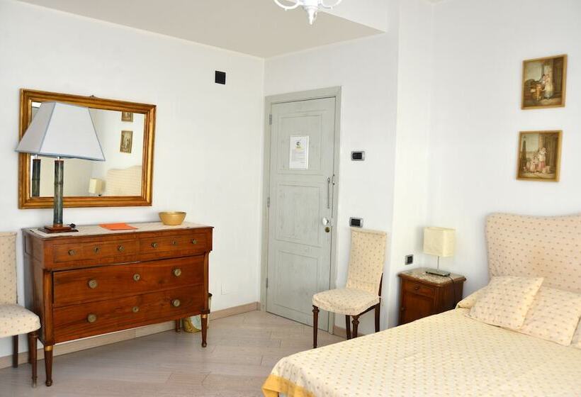 Номер Стандарт с Балконом, Maison Blanche Taormina