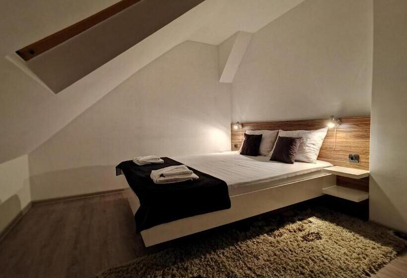 اتاق دوبلکس, Niš City Center Guest House