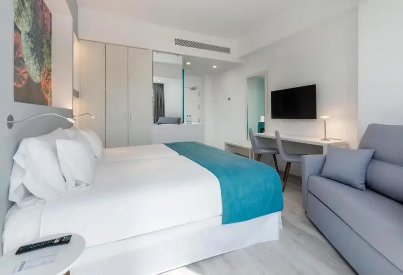 اتاق خانوادگی, Occidental Las Palmas