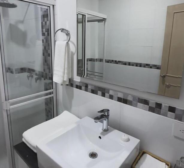 带1个卧室的带阳台的公寓, On Apartasuites