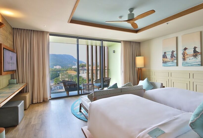 سوییت با چشم‌انداز دریا, Fusion Suites Vung Tau