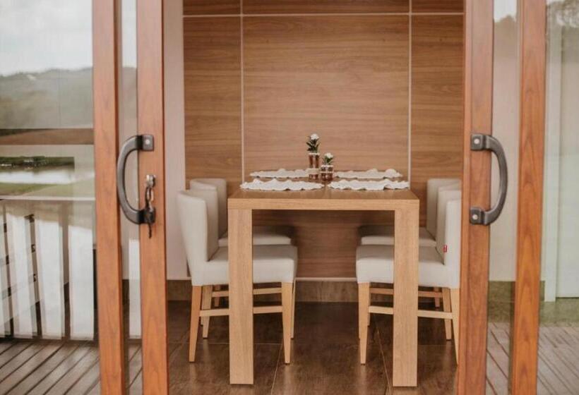 スタンダードバンガロー, Hope Valley Adventure