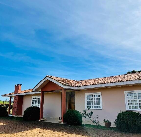 家族用バンガロー, Hope Valley Adventure