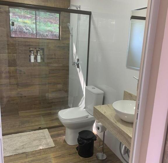 シャレー・スペリアー1寝室, Hope Valley Adventure